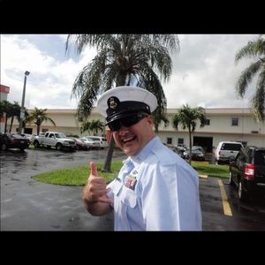 Meet your Posher, Christopher